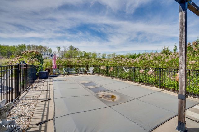 5144 Hester Court, Piney Flats, TN 37686