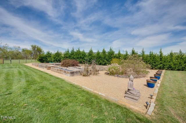 5144 Hester Court, Piney Flats, TN 37686