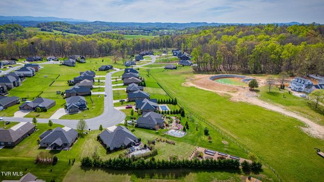 5144 Hester Court, Piney Flats, TN 37686