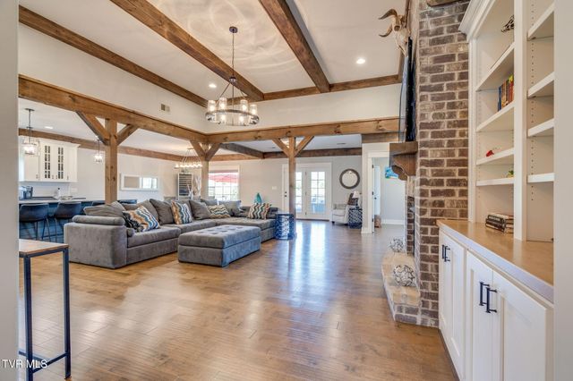 5144 Hester Court, Piney Flats, TN 37686