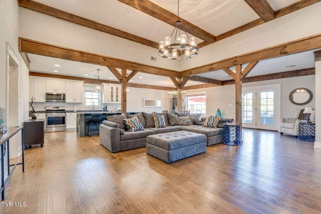 5144 Hester Court, Piney Flats, TN 37686