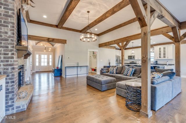 5144 Hester Court, Piney Flats, TN 37686