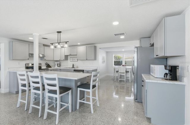 2090 PENNSYLVANIA AVENUE, Englewood, FL 34224