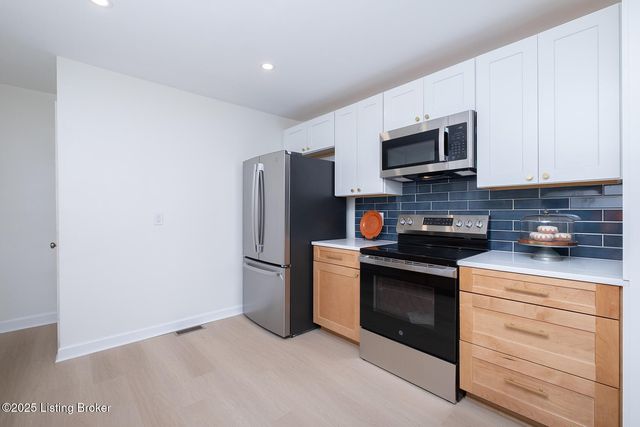 3126 Michael Dr, Louisville, KY 40220