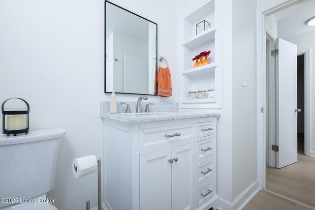 3126 Michael Dr, Louisville, KY 40220