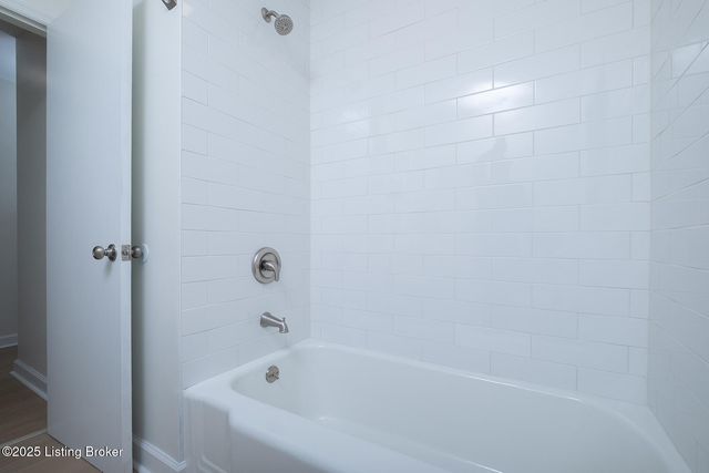 3126 Michael Dr, Louisville, KY 40220