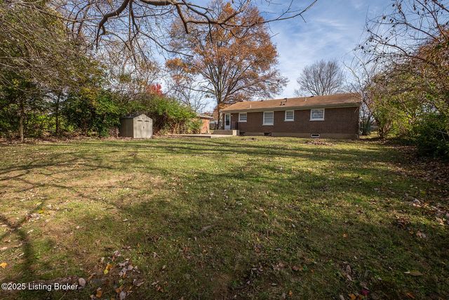 3126 Michael Dr, Louisville, KY 40220