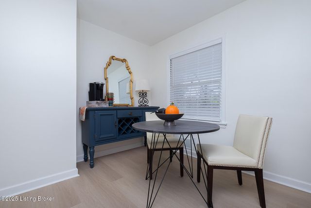 3126 Michael Dr, Louisville, KY 40220