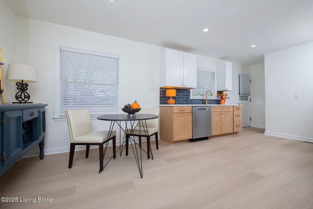 3126 Michael Dr, Louisville, KY 40220