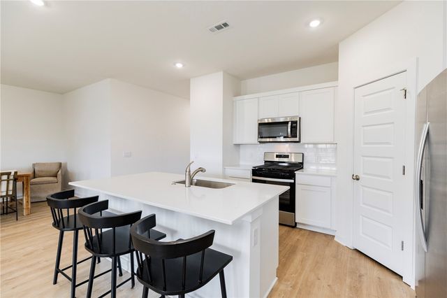 4423 W Canyon Run Drive, Fayetteville, AR 72704