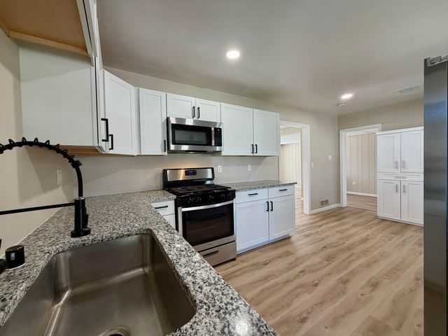1325 Elfego Baca Drive SW, Albuquerque, NM 87121
