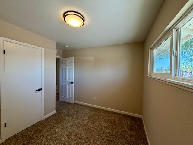 1325 Elfego Baca Drive SW, Albuquerque, NM 87121