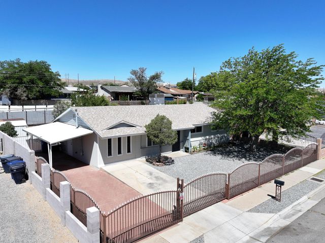 1325 Elfego Baca Drive SW, Albuquerque, NM 87121