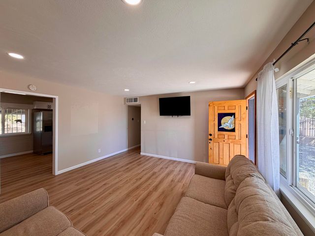 1325 Elfego Baca Drive SW, Albuquerque, NM 87121