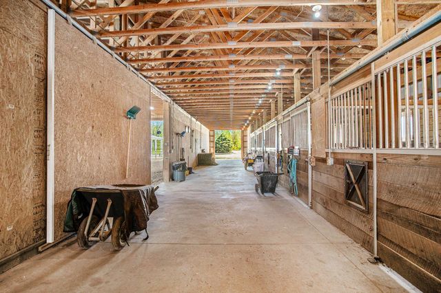 390 Iyopawa Road, Coldwater, MI 49036