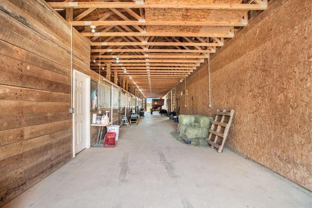 390 Iyopawa Road, Coldwater, MI 49036