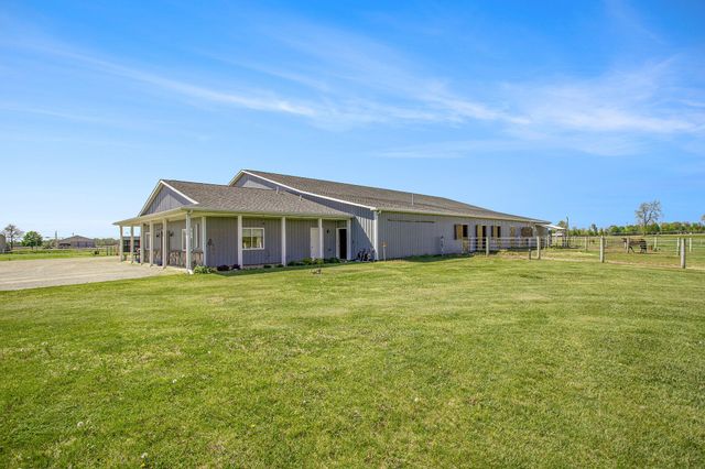 390 Iyopawa Road, Coldwater, MI 49036