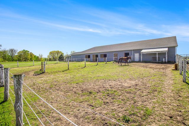 390 Iyopawa Road, Coldwater, MI 49036