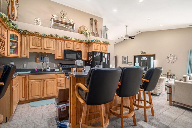 390 Iyopawa Road, Coldwater, MI 49036