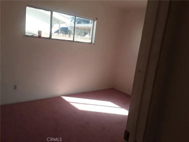 535 W Van Koevering, Rialto, CA 92376