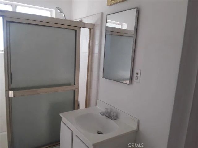 535 W Van Koevering, Rialto, CA 92376