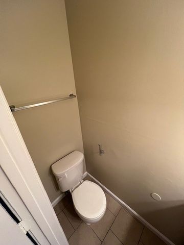 620 Castlegate Dr, Nashville, TN 37217