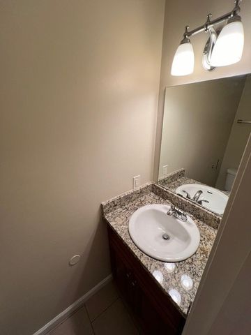 620 Castlegate Dr, Nashville, TN 37217