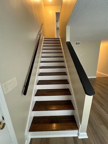 620 Castlegate Dr, Nashville, TN 37217