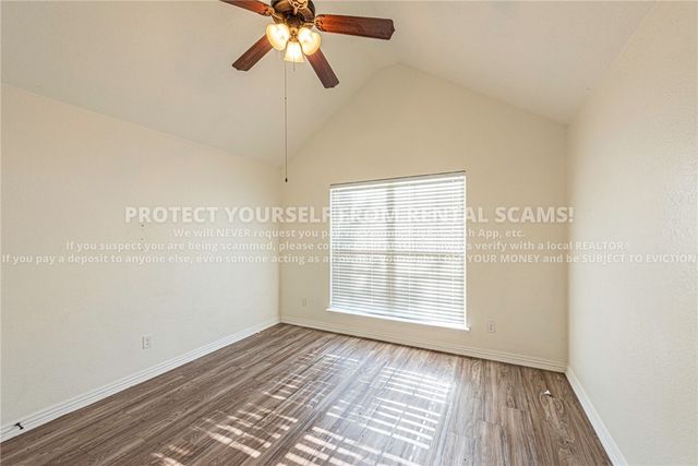 1689 N Oakhaven Place, Fayetteville, AR 72704