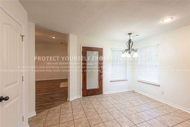 1689 N Oakhaven Place, Fayetteville, AR 72704