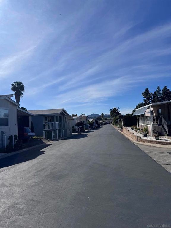 Image 19 of property listing at 450 E Bradley Ave 12, El Cajon, CA 92021