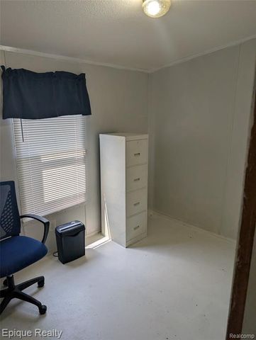 952 Cour Retta Street, Warren, MI 48091