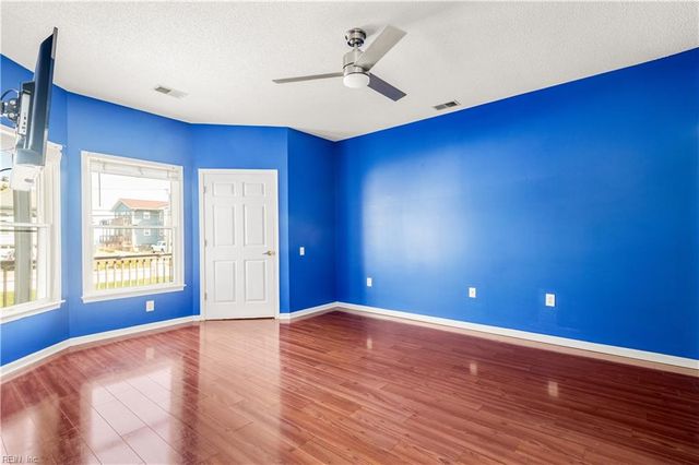 1024 High Dunes Quay Apt 101, Hampton, VA 23664