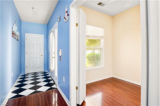 1024 High Dunes Quay Apt 101, Hampton, VA 23664