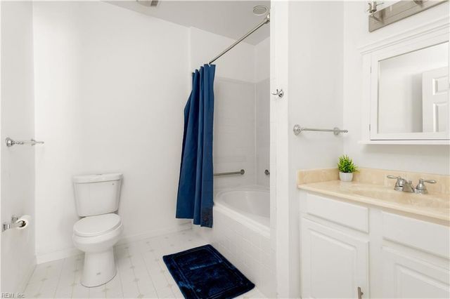 1024 High Dunes Quay Apt 101, Hampton, VA 23664