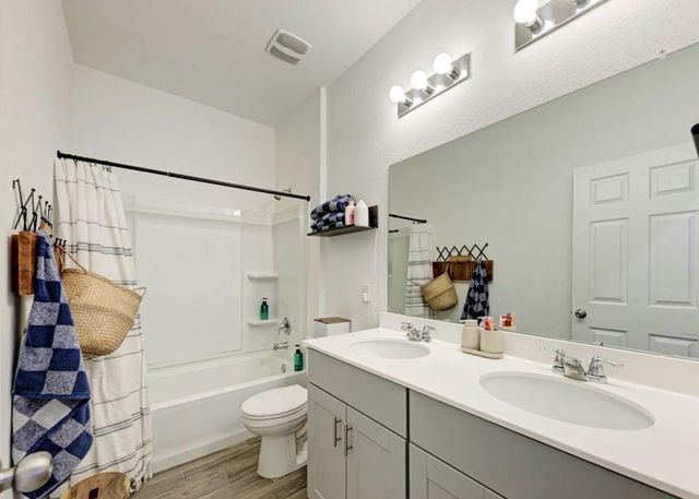 112 Bennington DR, Liberty Hill, TX 78642