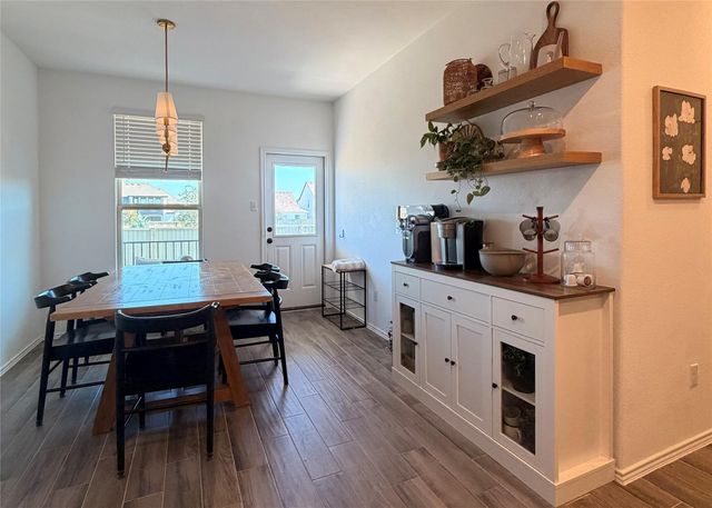 112 Bennington DR, Liberty Hill, TX 78642