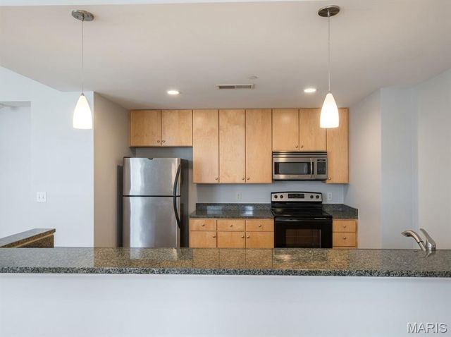 300 N Broadway 804, St Louis, MO 63102