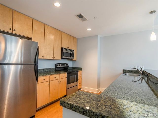 300 N Broadway 804, St Louis, MO 63102
