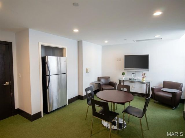 300 N Broadway 804, St Louis, MO 63102
