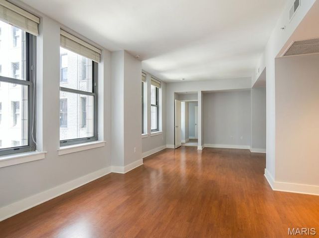 300 N Broadway 804, St Louis, MO 63102