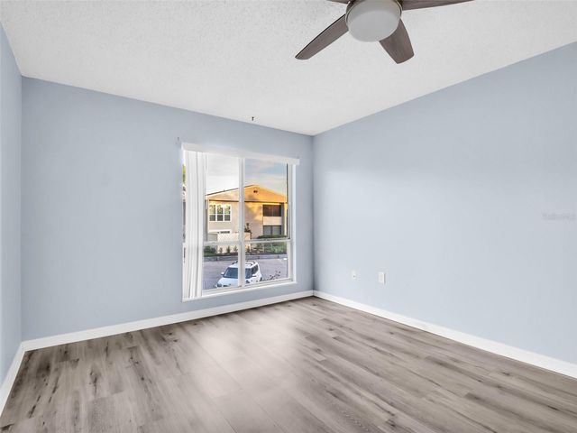 622 WINDRUSH BAY DRIVE Bldg K, Tarpon Springs, FL 34689