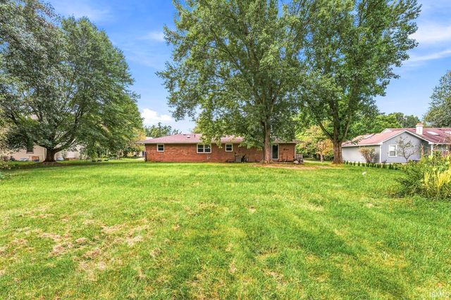 15747 Wagon Wheel N, Granger, IN 46530
