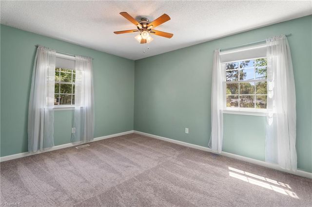 606 Merriweather Drive, King, NC 27021