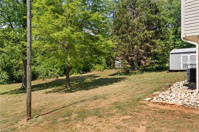 606 Merriweather Drive, King, NC 27021