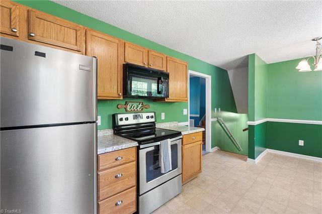 606 Merriweather Drive, King, NC 27021