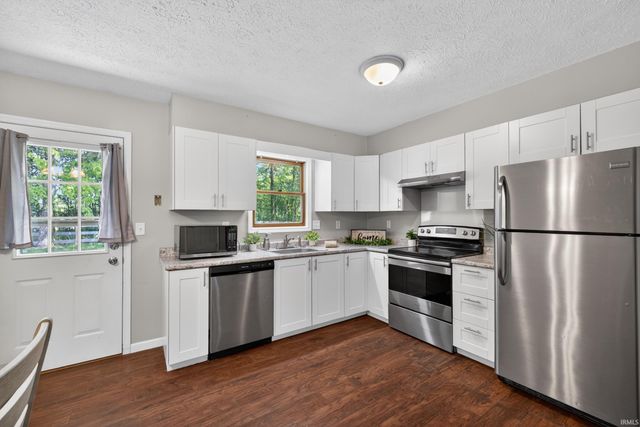 126 Hel Mar Drive, Mitchell, IN 47446