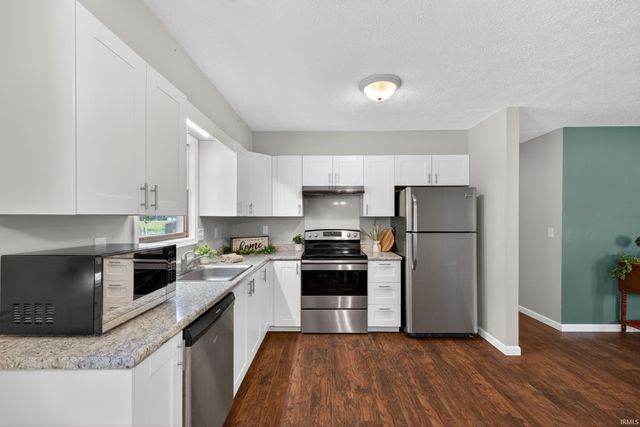126 Hel Mar Drive, Mitchell, IN 47446