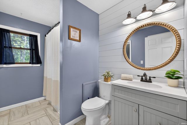 126 Hel Mar Drive, Mitchell, IN 47446