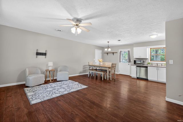126 Hel Mar Drive, Mitchell, IN 47446